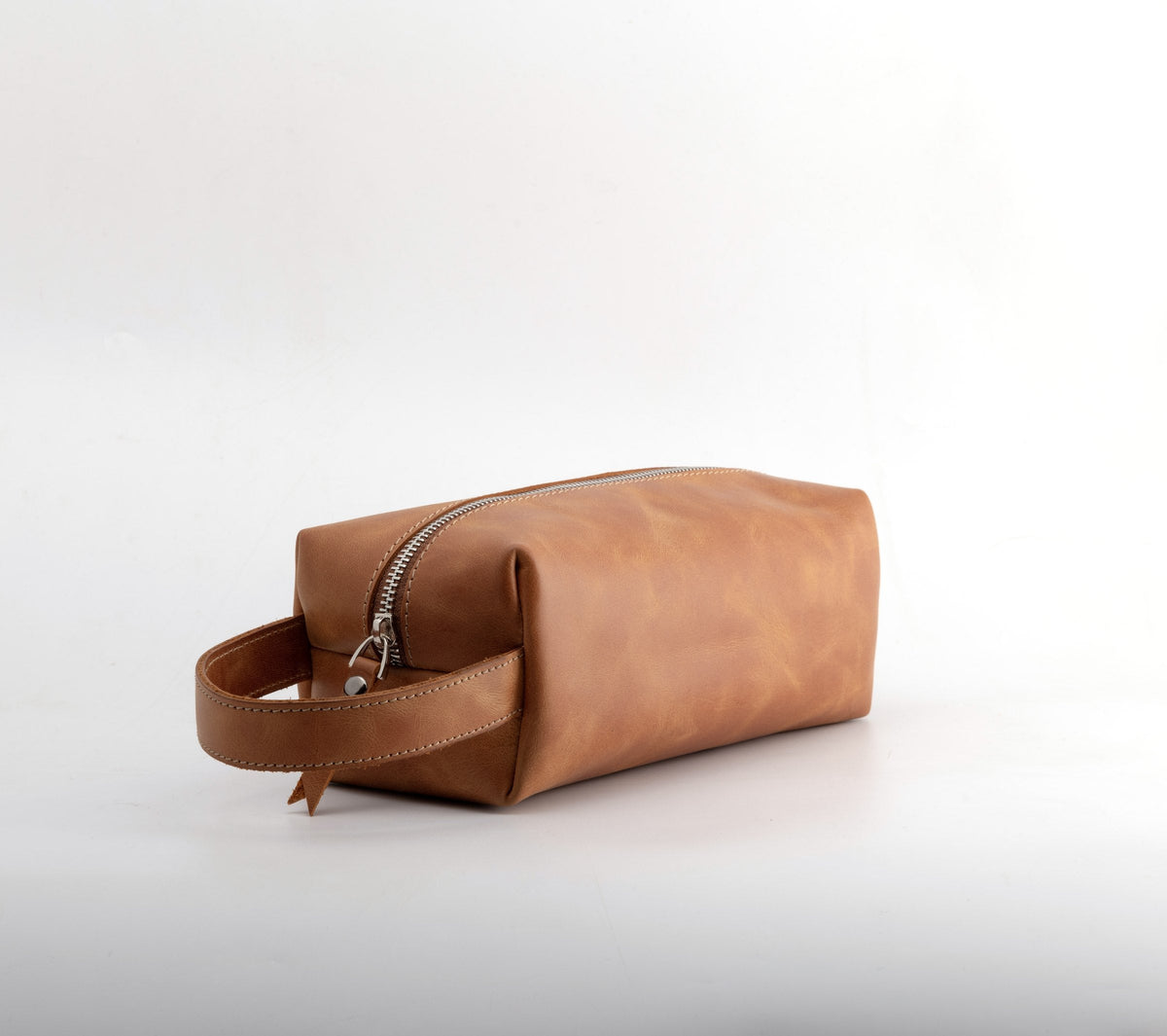 Whiskey leather dopp kit